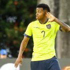 Kenny Arroyo (c) fue la figura de la Tricolor en la victoria sobre Bolivia.