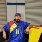 Chito Vera vistió la camiseta retro de la selección ecuatoriana de fútbol