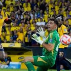 Enner Valencia haciendo historia ante Argentina.