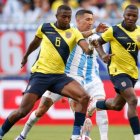 Willian Pacho y Moisés Caicedo, tricolores que fueron nominados para estar en el 11 de The Best 2025 de la FIFA.