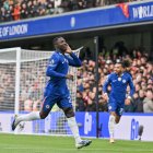 Liam Rosenior destacó el nivel de Moisés Caicedo.