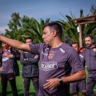 El técnico César Farías tomó el mando de las prácticas desde el miércoles 21 de enero.