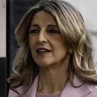 El cantante Julio Iglesias y Yolanda Díaz, vicepresidenta segunda del Gobierno y ministra de Trabajo.