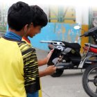 La regulación planteada contempla excepciones para plataformas educativas y control parental.