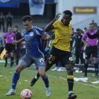 Barcelona sc y Emelec se enfrentarán en una nueva edición del Clásico del Astillero.