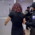 La menor fue retenida y luego llevada a recibir atención médica.