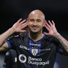 Carlos González marcó un doblete ante Universidad Central FC.