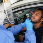 El hisopado fue parte de la prueba para detectar Covid-19.