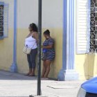 Las chicas ocupan ocho cuadras de la calle 17