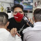 Sus últimas creaciones han sido inspiradas por el coronavirus.