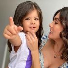 La pequeña pudo compartir su día junto a sus padres.