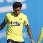 El volante ecuatoriano, Kike Saverio podría tener la oportunidad de debutar oficialmente con el Barcelona de España.