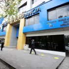 Los detenidos fueron llevados a otro lugar para que cumplan las medidas de aislamiento tras confirmarse el contagio.