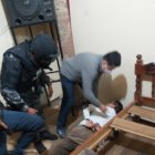 Al sospechoso lo sacaron de un dormitorio.