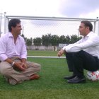 Carlos Morales y Alfaro Moreno en una charla de Barcelona e Independiente de Avelleneda.