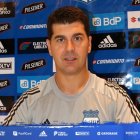 Isamel Rescalvo, entrenador del Emelec ha comenzado a darle más trabajo a sus jugadores.