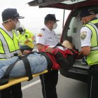 Dos jóvenes resultaron heridos en un accidente de tránsito en la parroquia satélite La Puntilla, del cantón Samborondón.

FECHA : 24/06/2020 

Agencia (ag-extra)