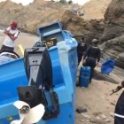 La nave tenía en su interior dos motores fuera de borda nuevos