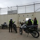 La mañana de hoy los agentes policiales seguían con la búsqueda de los fugados.