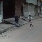 Dos de los ladrones fueron captados por una cámara de vigilancia mientras escapaban del sector.