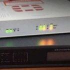 En el domicilio se halló varios equipos utilizados para cursar llamadas internacionales a Ecuador.