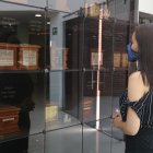 Las cremaciones se incrementaron. Los familiares llegan a retirar los cofres.