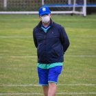 Carlos Ischia con mascarilla durante el entrenamiento de Delfín