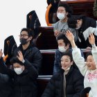 En uno de los parques en Japón se prohibe gritar en la montaña rusa para que el COVID-19 no se propague.