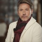 Ricrado Montaner es un cantautor de 62 años nacido en argentina.