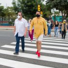 Andrés Roche (izq.) acudió al sector Guamote, en la perimetral, la reactivación de los Cruces Tecnológicos Seguros.