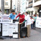 El diálogo fue por videoconferencia en la Fiscalía del Guayas. Fuera del sitio hubo un plantón.