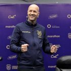 Una verdadera telenovela es el tema del entrenador Jordi Cruyff con la Tricolor.