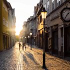 Evite que en sus reuniones familiares estén personas vulnerables, ellas no pueden estar en estos eventos, así porten mascarillas.