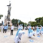En esta ocasión, el pregón por el inicio de las festividades de Fundación se concentró en la plaza Centenario. Pocos fueron los protagonistas de la jornada cívica.