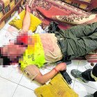 Quedó tendido en el piso de la sala