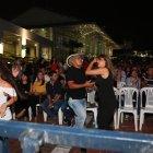  Los fanáticos no dudaron en bailar con los mejores ritmos de Niche y Carrusel 