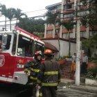  Quienes habitan en los departamentos alrededor no podían salir a causa de la alta temperatura y del humo. Por eso recibieron el apoyo de los rescatistas. 