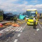  Los organismos de socorro aún se encuentran en el lugar. 