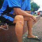  Adrián relata su historia en el sector donde reside, en el norte porteño.   