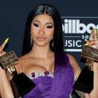  Cardi B se realizó una cirugía de levantamiento de mamas. 