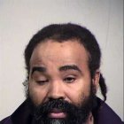  Nathan Sutherland, de 36 años, es acusado de asaltar sexualmente a una mujer en estado vegetativo. 