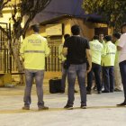  El parque donde ocurrió la balacera fue acordonado por la policía.  