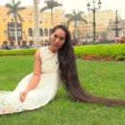  Su objetivo es destronar en el Récord Guinness a la argentina Abril Lorenzatti, quien actualmente posee el título con 1,52 metros de melena. 