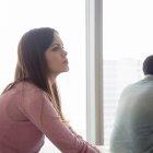  Para algunas personas decirle a su pareja que no quiere seguir con ella es muy complicado. 