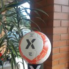  La Federación Ecuatoriana de Fútbol presentó la pelota de marca Invictus como la oficial del torneo. 