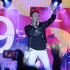  Fonseca enamoró con sus canciones a Guayaquil. 