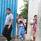  La unidad del Cuerpo de Bomberos de la urbe acudió al sitio para realizar una evaluación de la zona pero no halló sustancia alguna en el ambiente.  