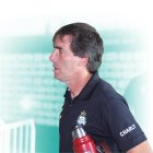  El uruguayo dice que si fuera padre de Wacho Vera, le daría unas nalgadas, debido a que tiene las mejores condiciones, pero no se encarrila. La peor derrota fue ante Gremio, “eso dolió”.  