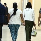  La mujer indicó que una vecina vio como los dos venezolanos abrieron el local pasadas las 22:00 del domingo y se llevaron todo. 