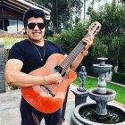  EXTRA se contactó con el intérprete de ‘En vida’, luego de que los rumores se viralizaran en redes sociales. 